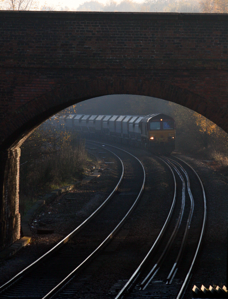 66 Alfreton 16 November 2010
66 approaching Alfreton 16/11/10 on a day of mist and sunshine.
