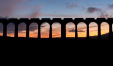 phx5d2_28908_171018_wagons_ribblehead_viaduct_6e77_gbf_edr16lr6pse15coefx4srgb.jpg